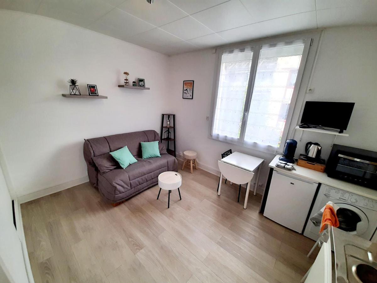 Charmant Petit Studio Bagnères-de-Bigorre Exteriör bild